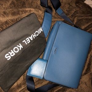 Men’s Michael Kors Messenger Bag w matching Wallet